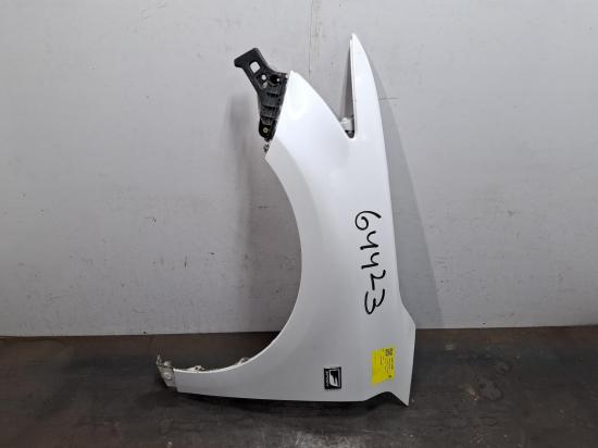 lexus Ct200 ZWA10R Feb 2011 LEFT GUARD 