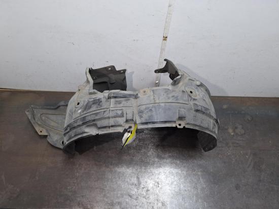 nissan Pulsar Nov 2014 LEFT GUARD LINER 