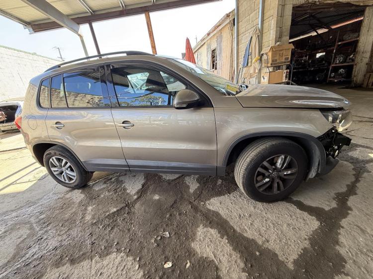 Volkswagen Tiguan 2015