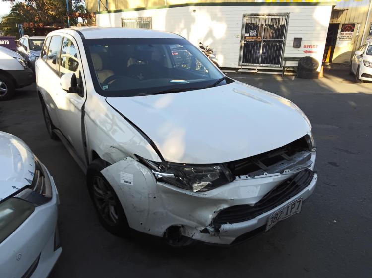 Mitsubishi Outlander 2013