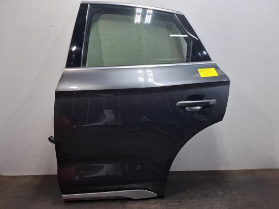 audi Q5 2023 LEFT REAR DOOR 