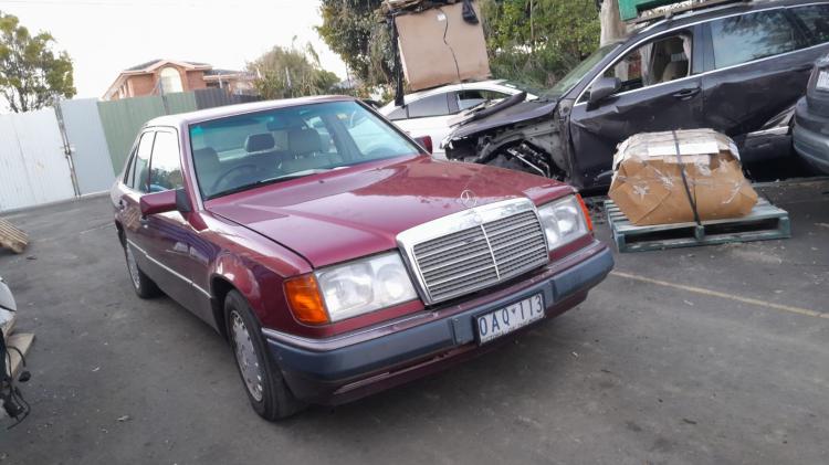 Mercedes Benz 300e 1990