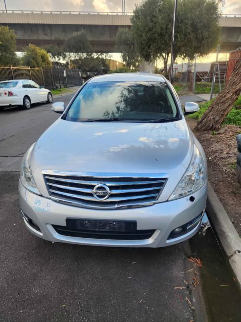 Nissan Maxima 2011