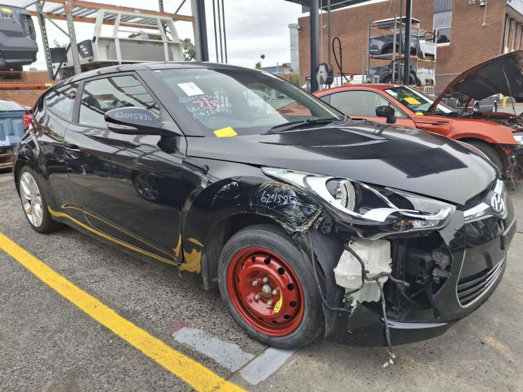 Hyundai Veloster 2012