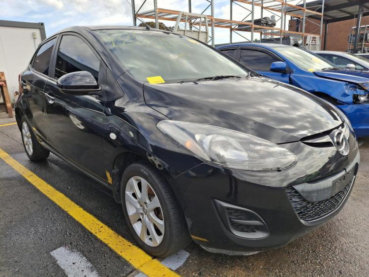 Mazda 2 2010