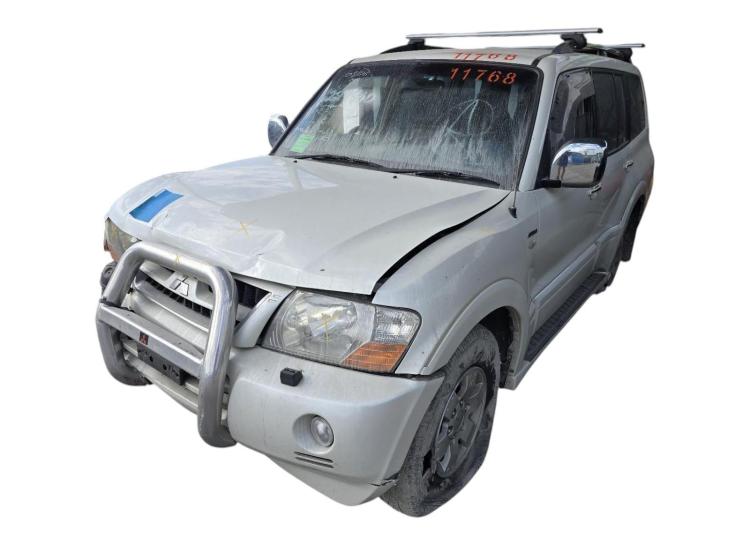 Mitsubishi Pajero 2003