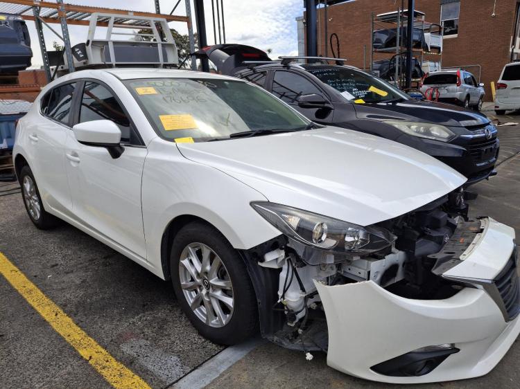 Mazda 3 2015
