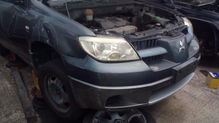 Mitsubishi Outlander 2006