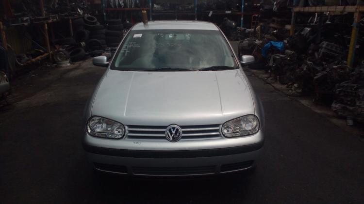 Volkswagen Golf 2000