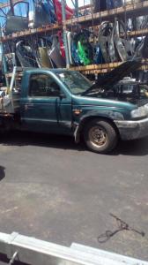 2000 Mazda Bravo DX