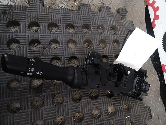 toyota Yaris 2014 COMBINATION SWITCH 