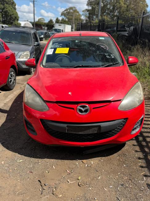 Mazda 2 2011