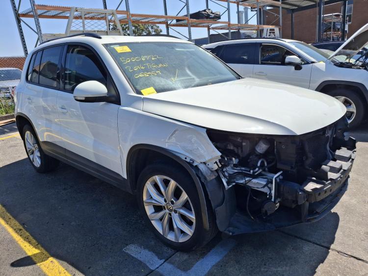 Volkswagen Tiguan 2014