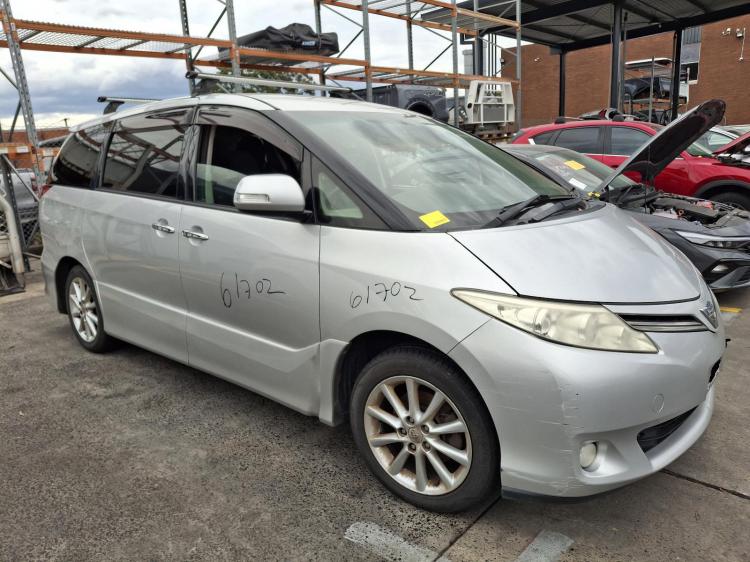 Toyota Estima 2010