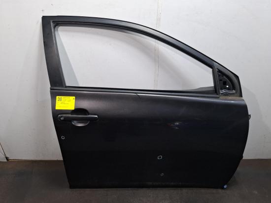 toyota Corolla ZRE152R Sep 2007 RIGHT FRONT DOOR 
