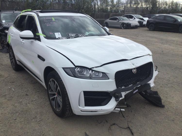 Jaguar F Pace 2017