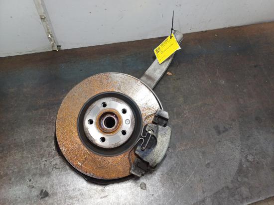 volvo Xc60 May 2022 RIGHT FRONT HUB ASSEMBLY