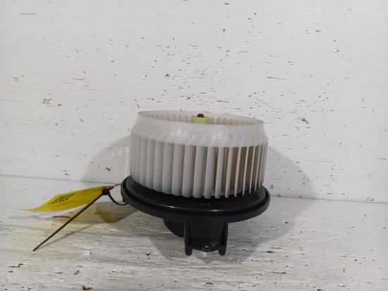 toyota Corolla ZRE152R Sep 2007 HEATER FAN MOTOR