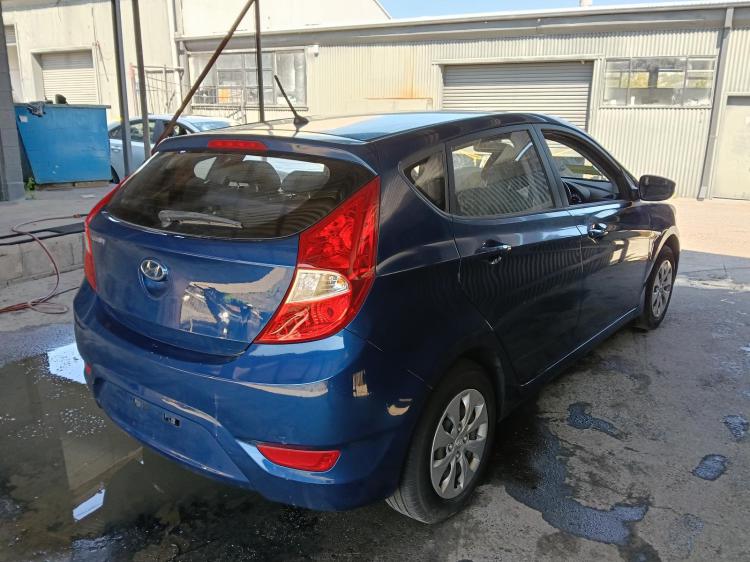 Hyundai Accent 2015