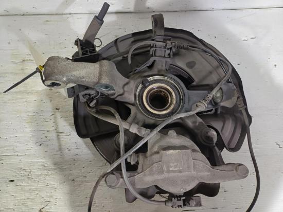 mercedes benz B Class W246 Sep 2017 RIGHT FROTN HUB ASSEMBLY