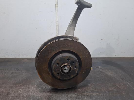 audi A4 2.0 TFSI CUATTRO Dec 2018 LEFT FRONT HUB ASSEMBLY 