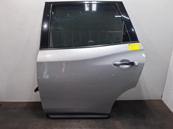 nissan Pathfinder R52 May 2016 LEFT REAR DOOR 