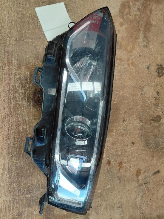 renault Kaleos XZG Nov 2018 LEFT HEADLAMP 