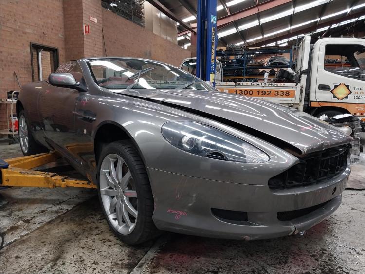 Aston Martin Db9 2005