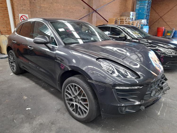 Porsche Macan 2016