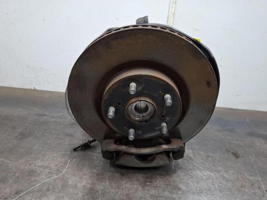 toyota Rav4 ZSA42R Oct 2014 LEFT FRONT HUB ASSEMBLY 