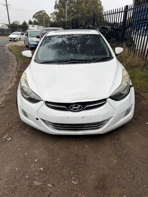 Hyundai Elantra 2013