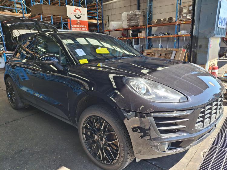 Porsche Macan 2016