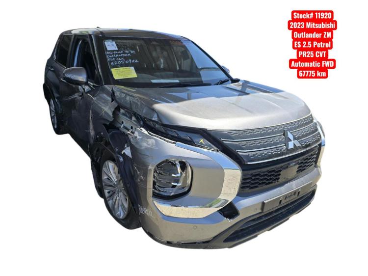 Mitsubishi Outlander 2023