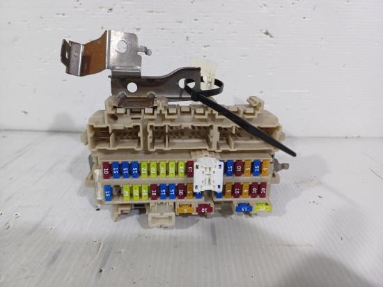 nissan Pathfinder R52 Jul 2016 FUSE BOX 