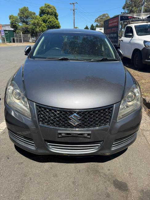 Suzuki Kizashi 2010