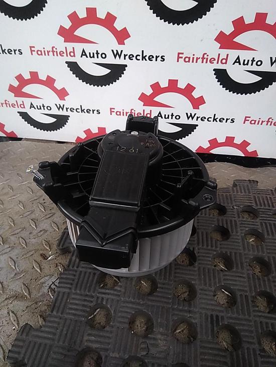 toyota Yaris 2014 HEATER FAN MOTOR 
