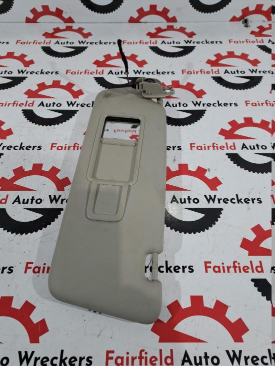 audi Q5 2010 SUN VISOR 