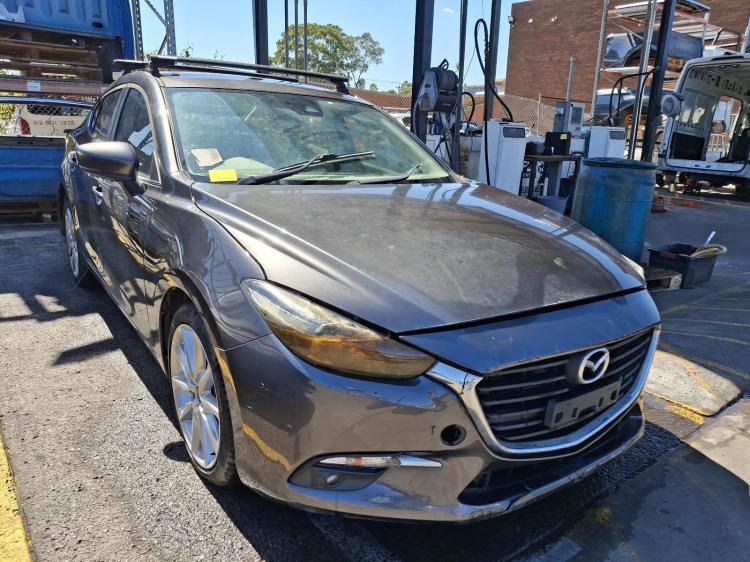 Mazda 3 2018