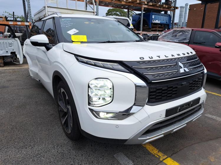 Mitsubishi Outlander 2022