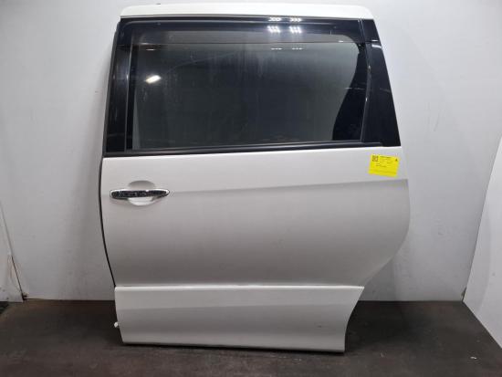 toyota Tarago Nov 2011 LEFT REAR DOOR 