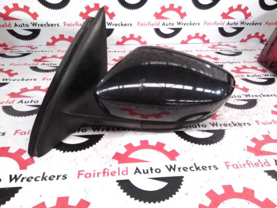 skoda Rapid 2015 LEFT DOOR MIRROR 