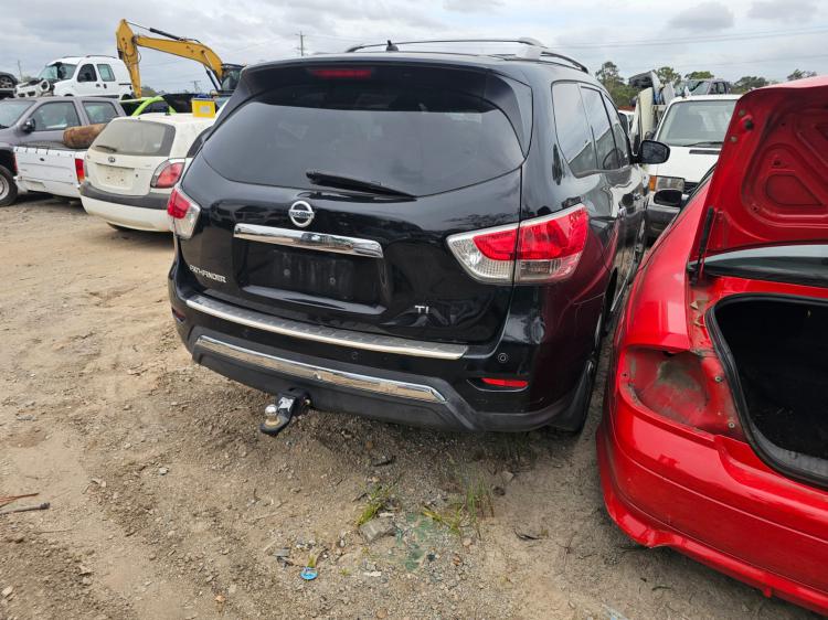 Nissan Pathfinder 2015