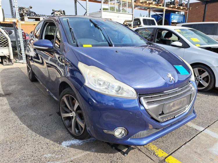 Peugeot 208 2013