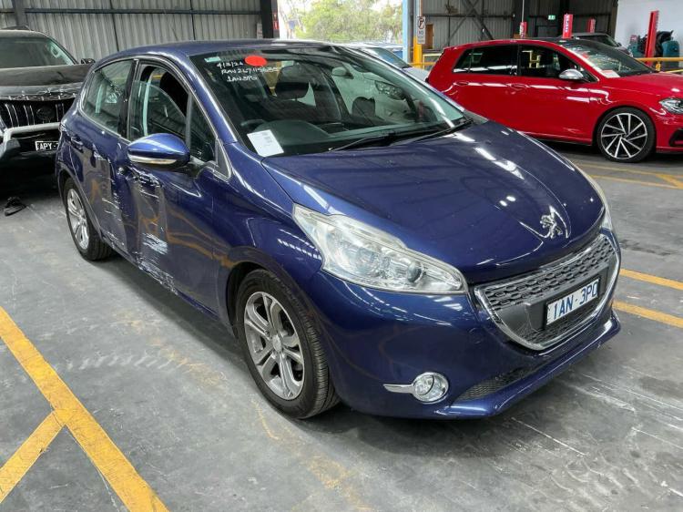 Peugeot 208 2013