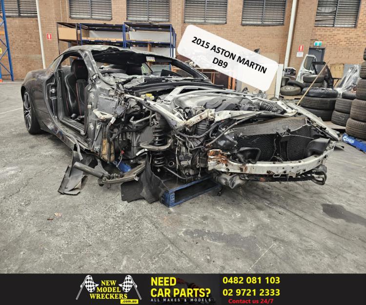 Aston Martin Db9 2015