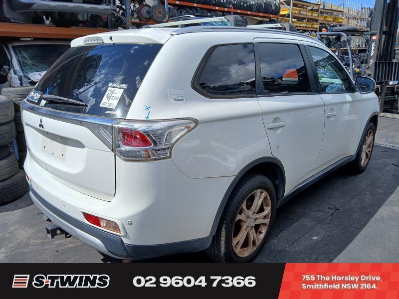 Mitsubishi Outlander 2014