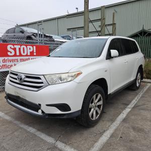 2013 Toyota Kluger GSU40R