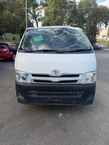 Toyota Hiace 2011