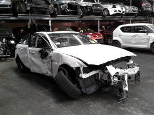 Jaguar Xe 2016