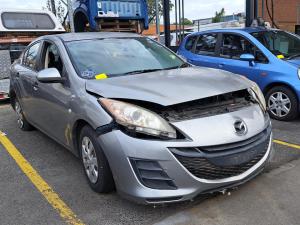 Mazda MAZDA3 2011